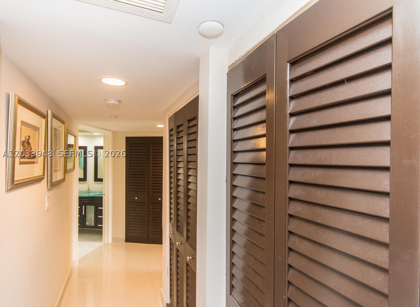 MYSTIC POINTE CONDO NO TH - Residential