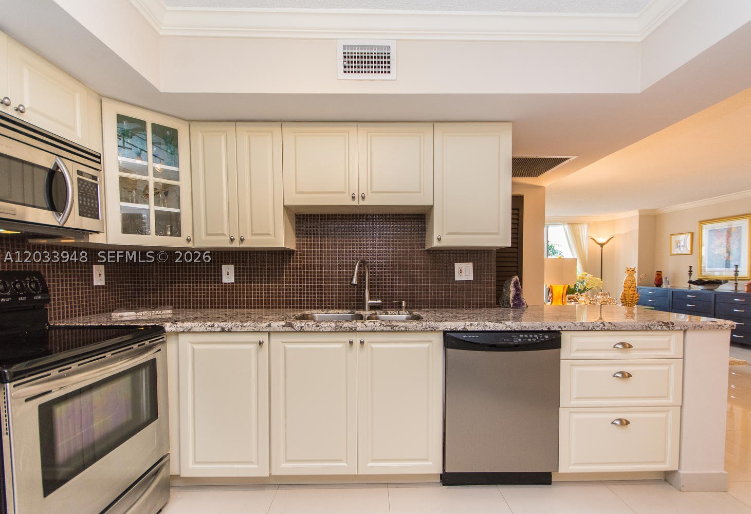 MYSTIC POINTE CONDO NO TH - Residential