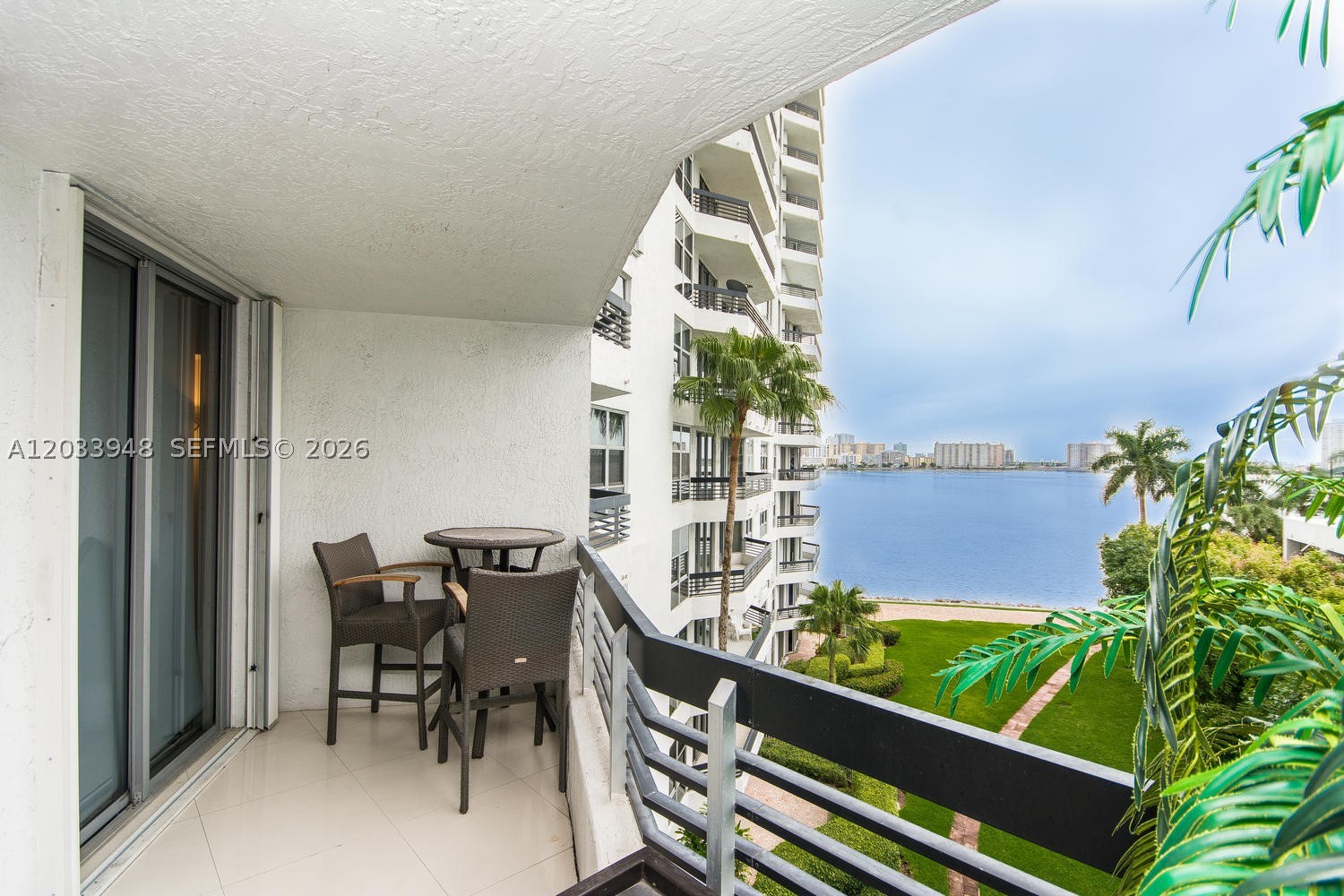 MYSTIC POINTE CONDO NO TH - Residential