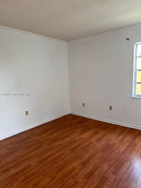 SOUTH WINDS CONDO - Residential