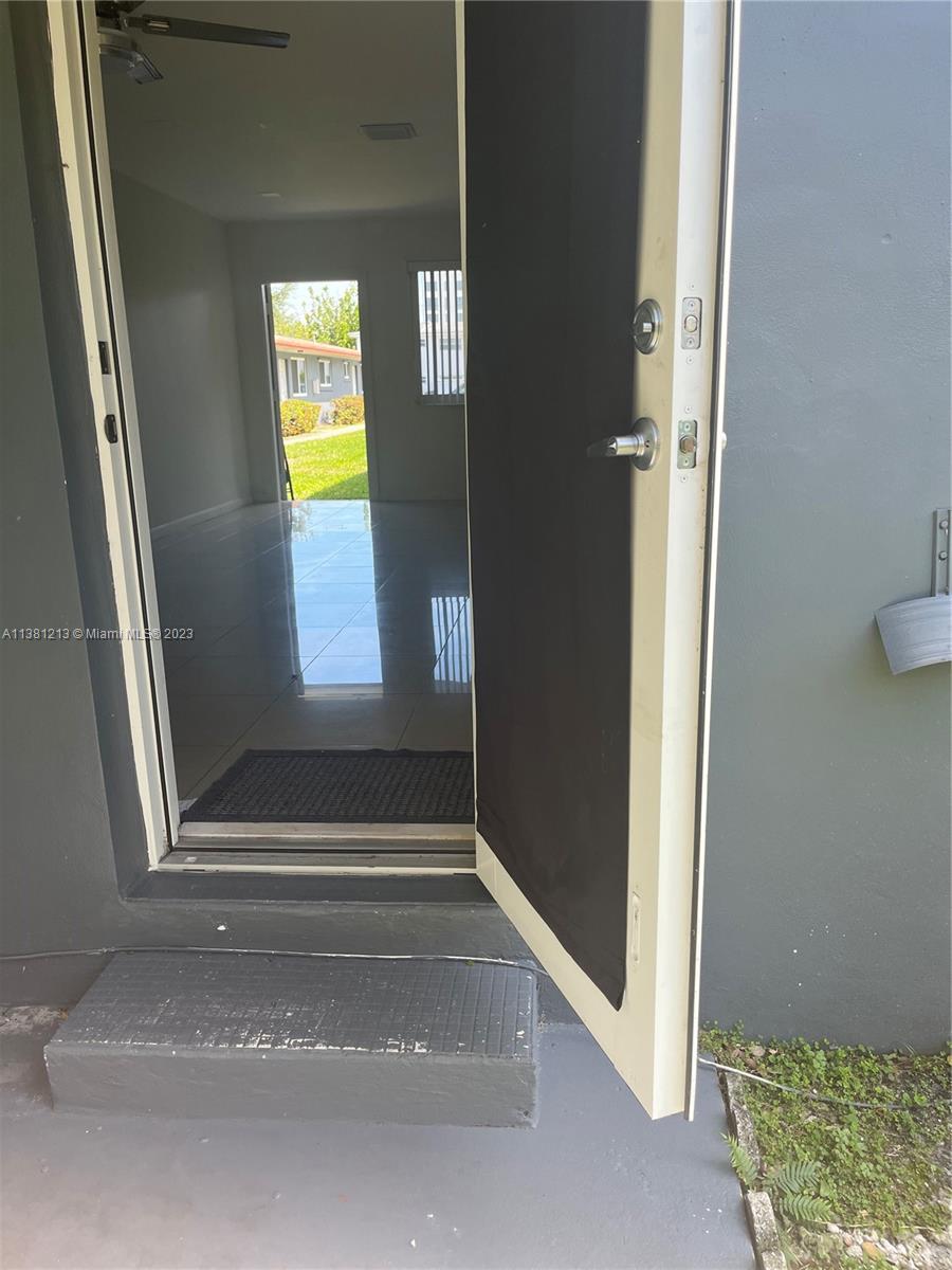 CORONET VILLAGE CONDOMINI - Residential Lease