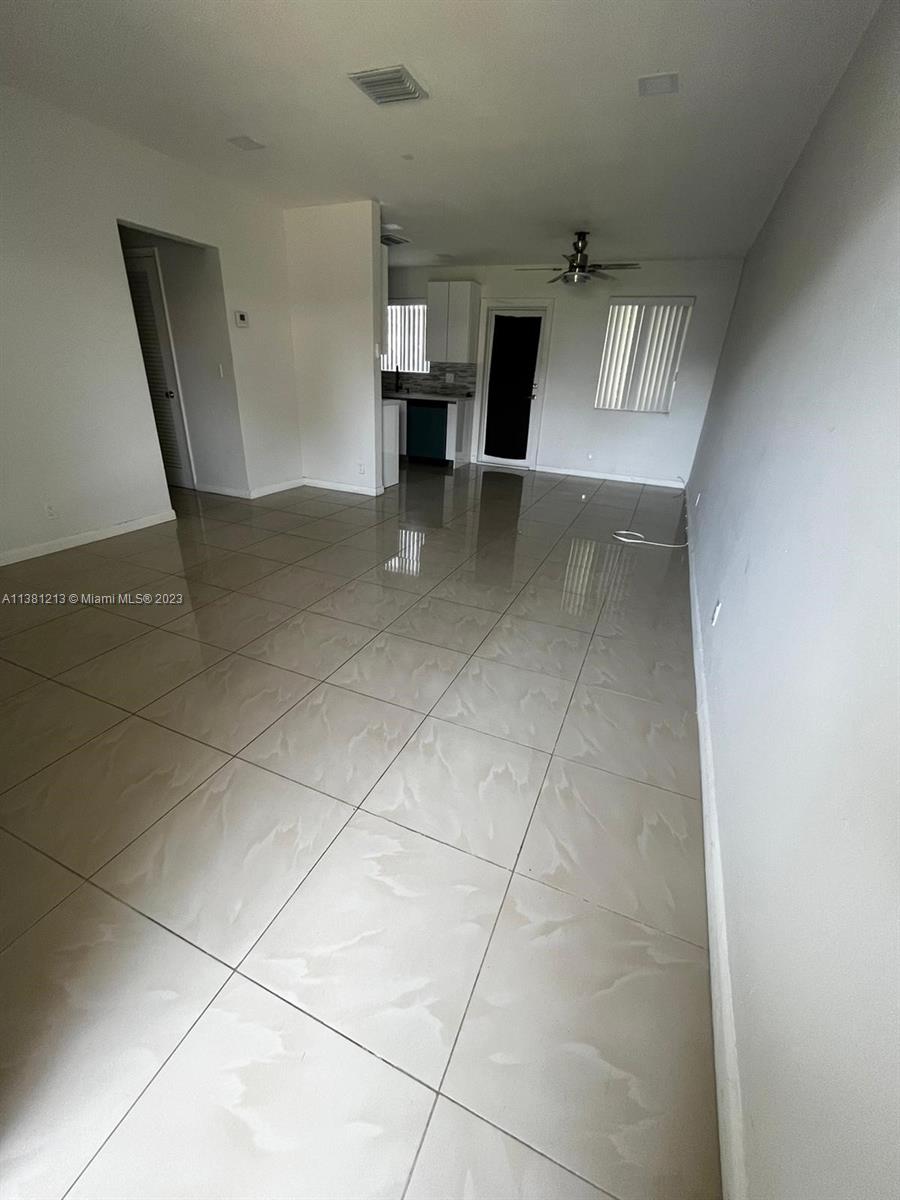 CORONET VILLAGE CONDOMINI - Residential Lease