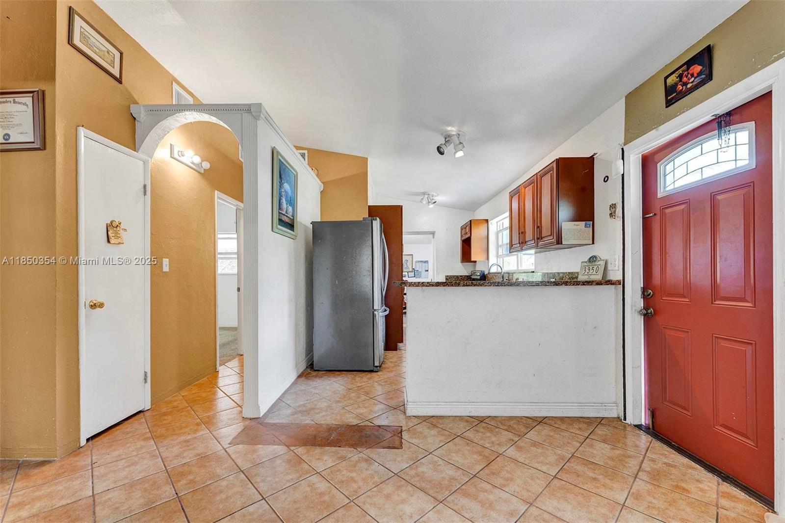 LAUDERDALE LITTLE RANCHES - Residential Lease