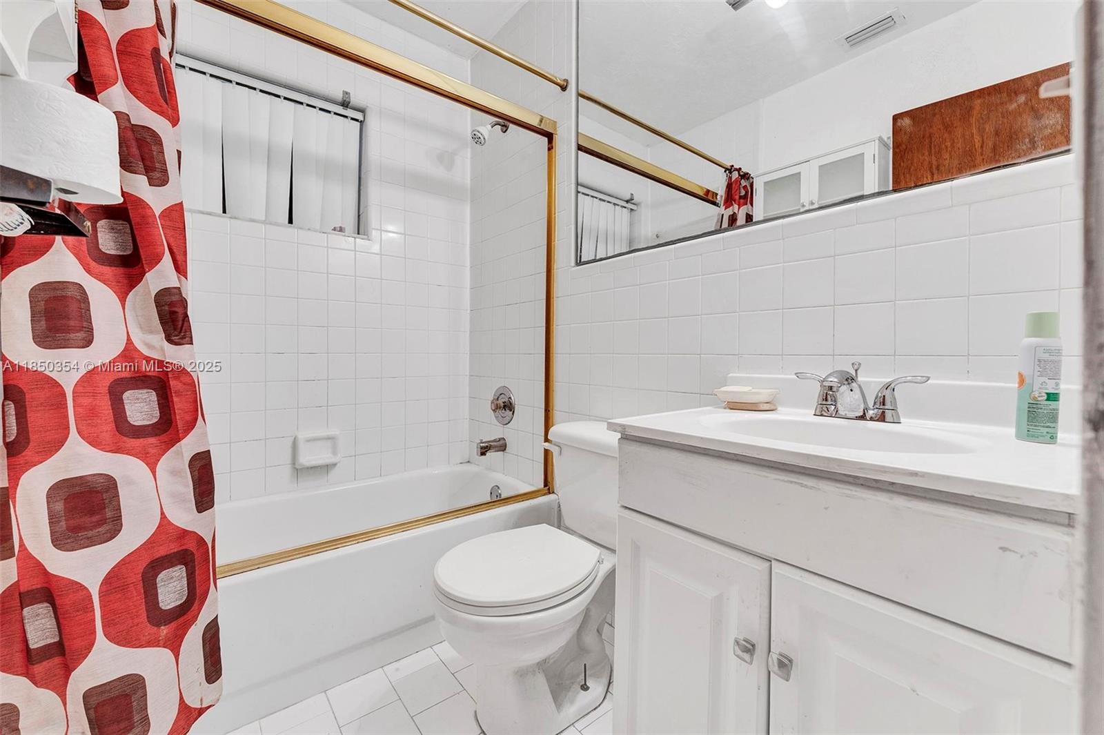 LAUDERDALE LITTLE RANCHES - Residential Lease