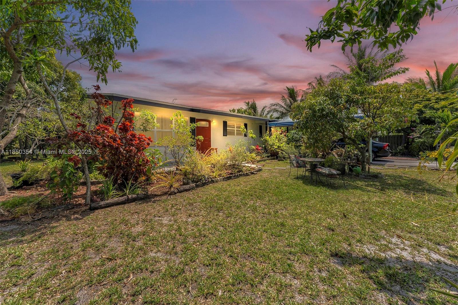 LAUDERDALE LITTLE RANCHES - Residential Lease