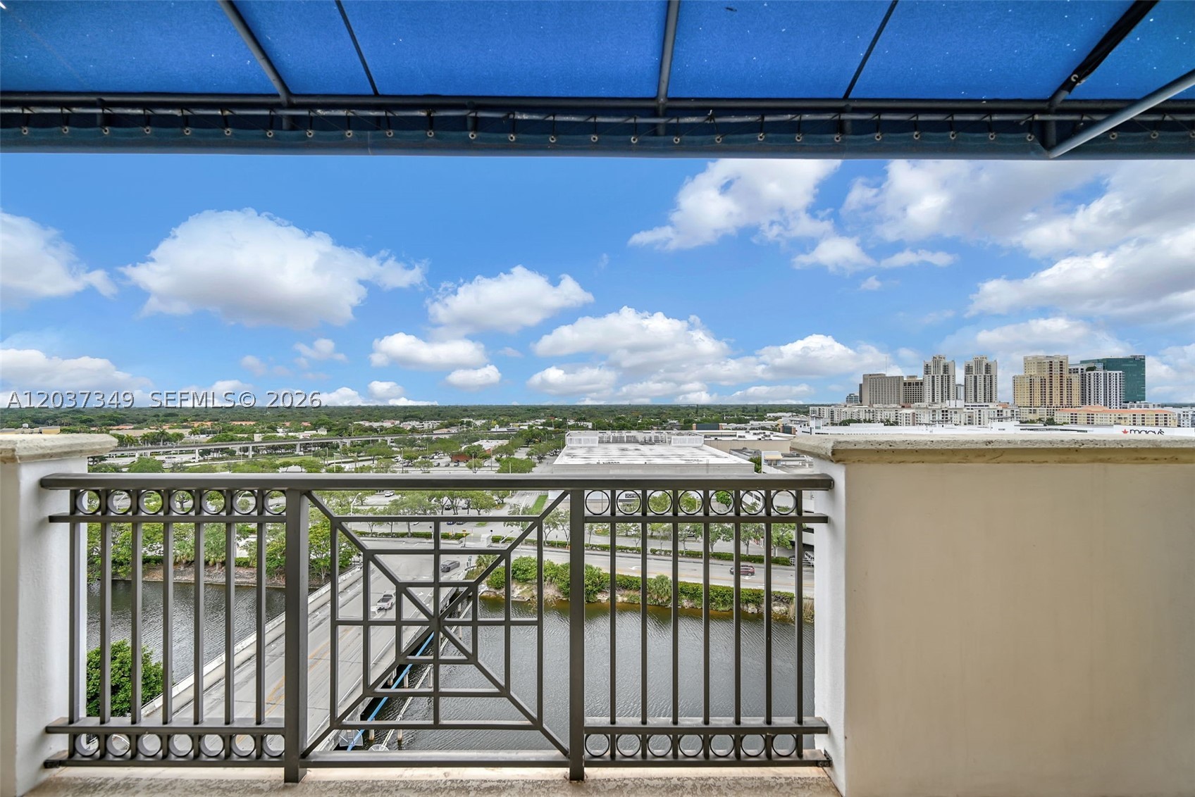 COLONNADE AT DADELAND SE - Residential