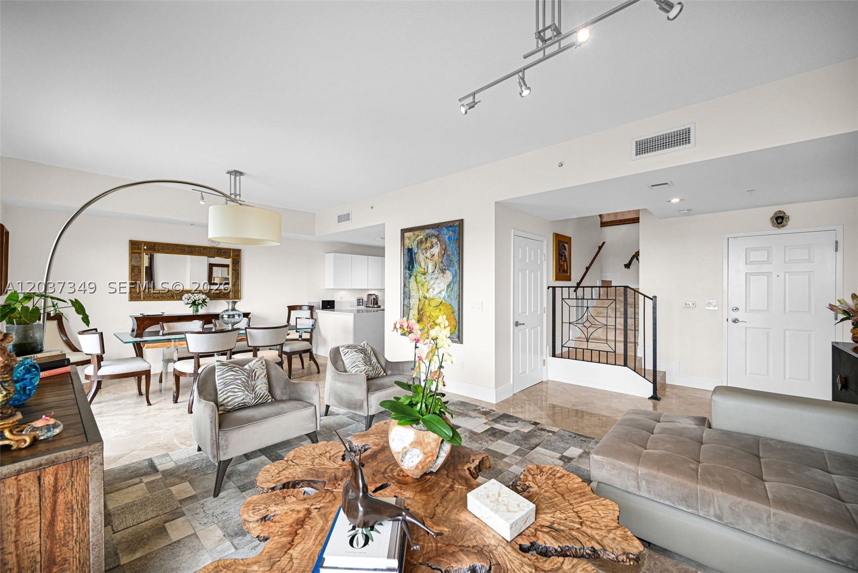 COLONNADE AT DADELAND SE - Residential
