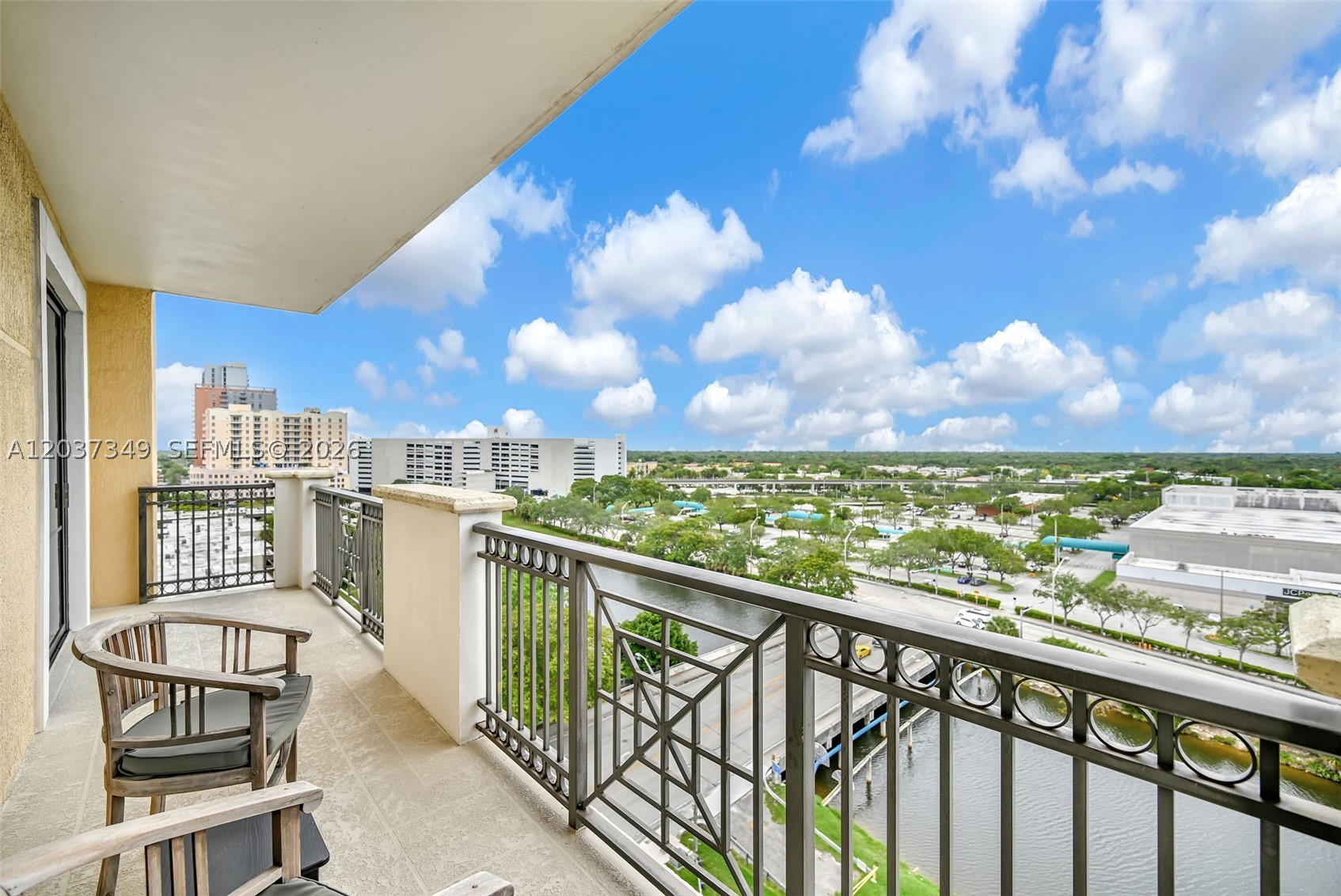 COLONNADE AT DADELAND SE - Residential