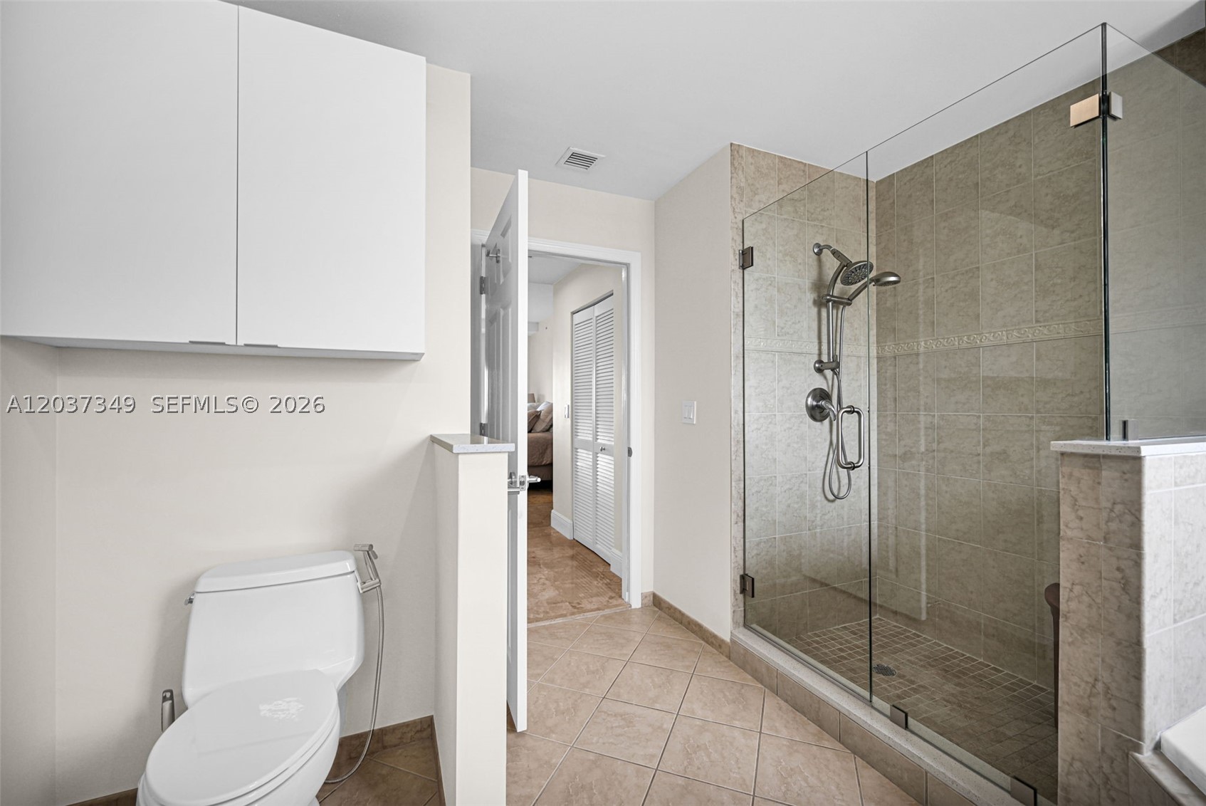 COLONNADE AT DADELAND SE - Residential