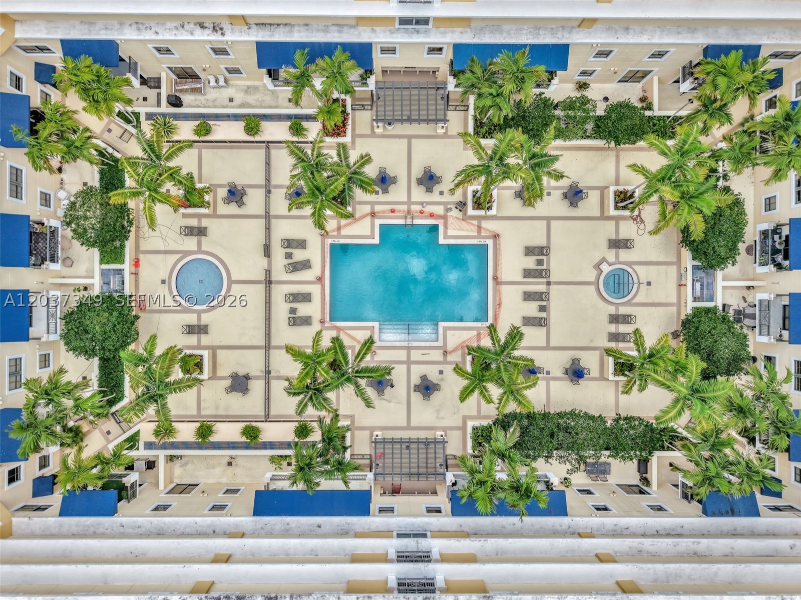 COLONNADE AT DADELAND SE - Residential
