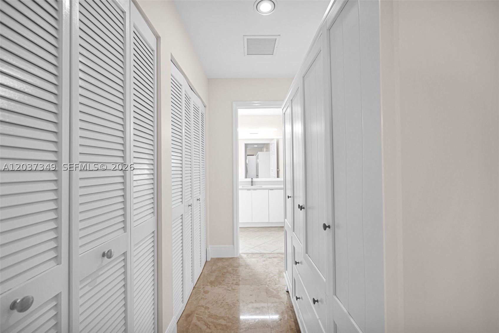 COLONNADE AT DADELAND SE - Residential