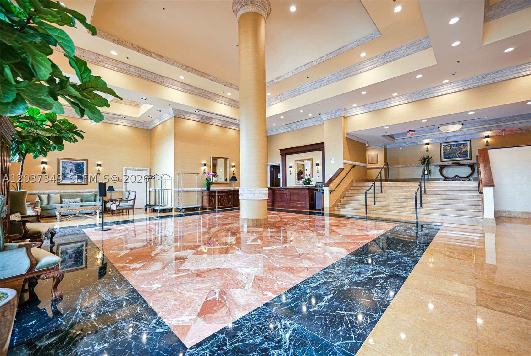 COLONNADE AT DADELAND SE - Residential