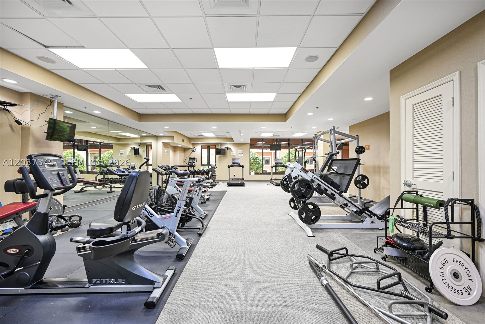 COLONNADE AT DADELAND SE - Residential
