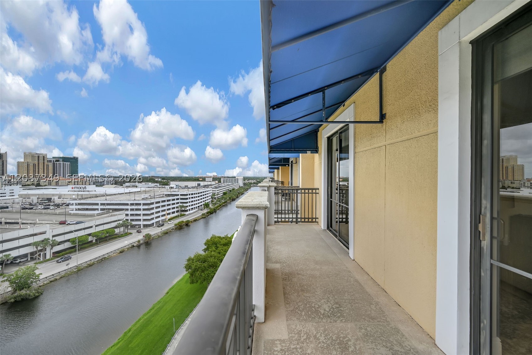 COLONNADE AT DADELAND SE - Residential