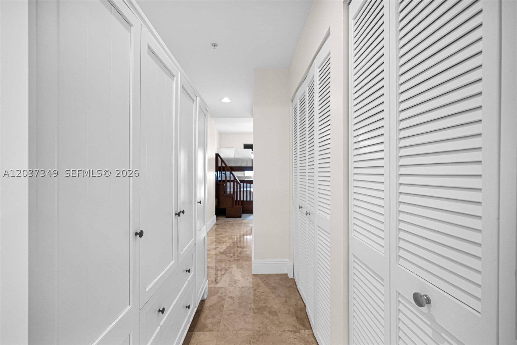 COLONNADE AT DADELAND SE - Residential
