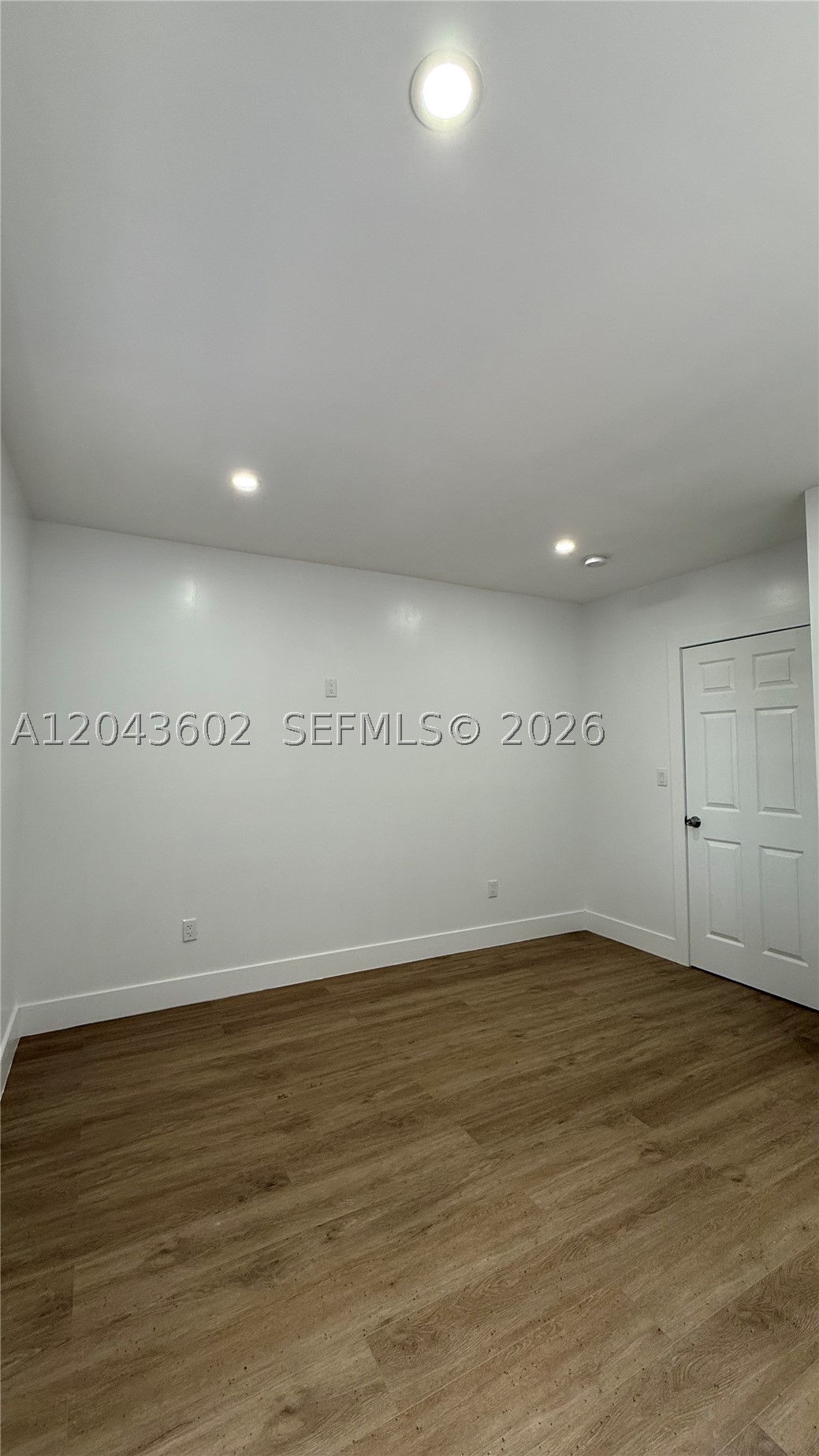 LAWRENCE ESTATE EAST ADDN - Residential Lease