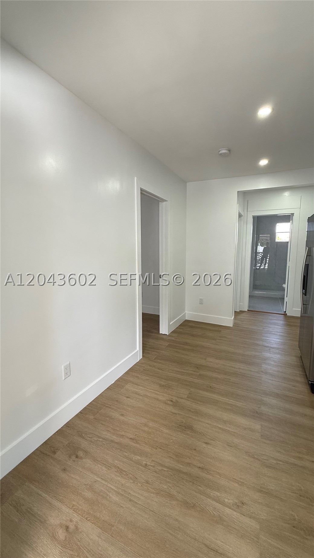 LAWRENCE ESTATE EAST ADDN - Residential Lease