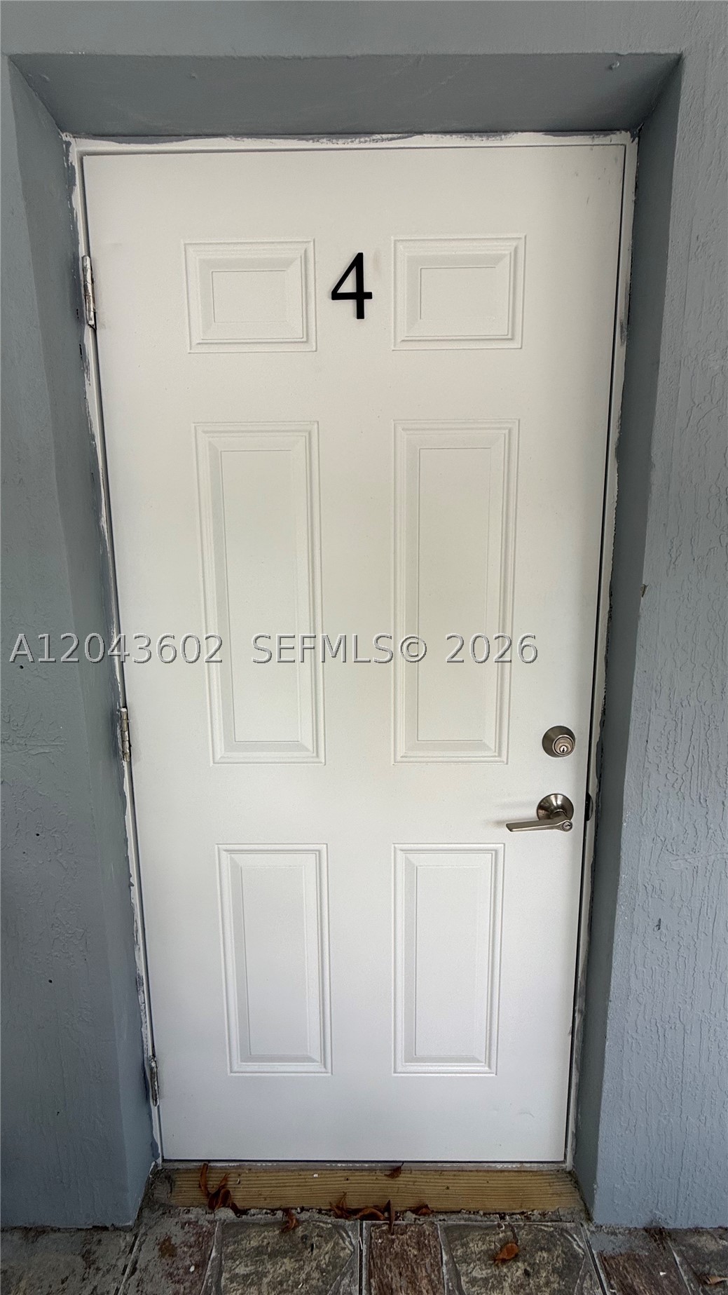 LAWRENCE ESTATE EAST ADDN - Residential Lease