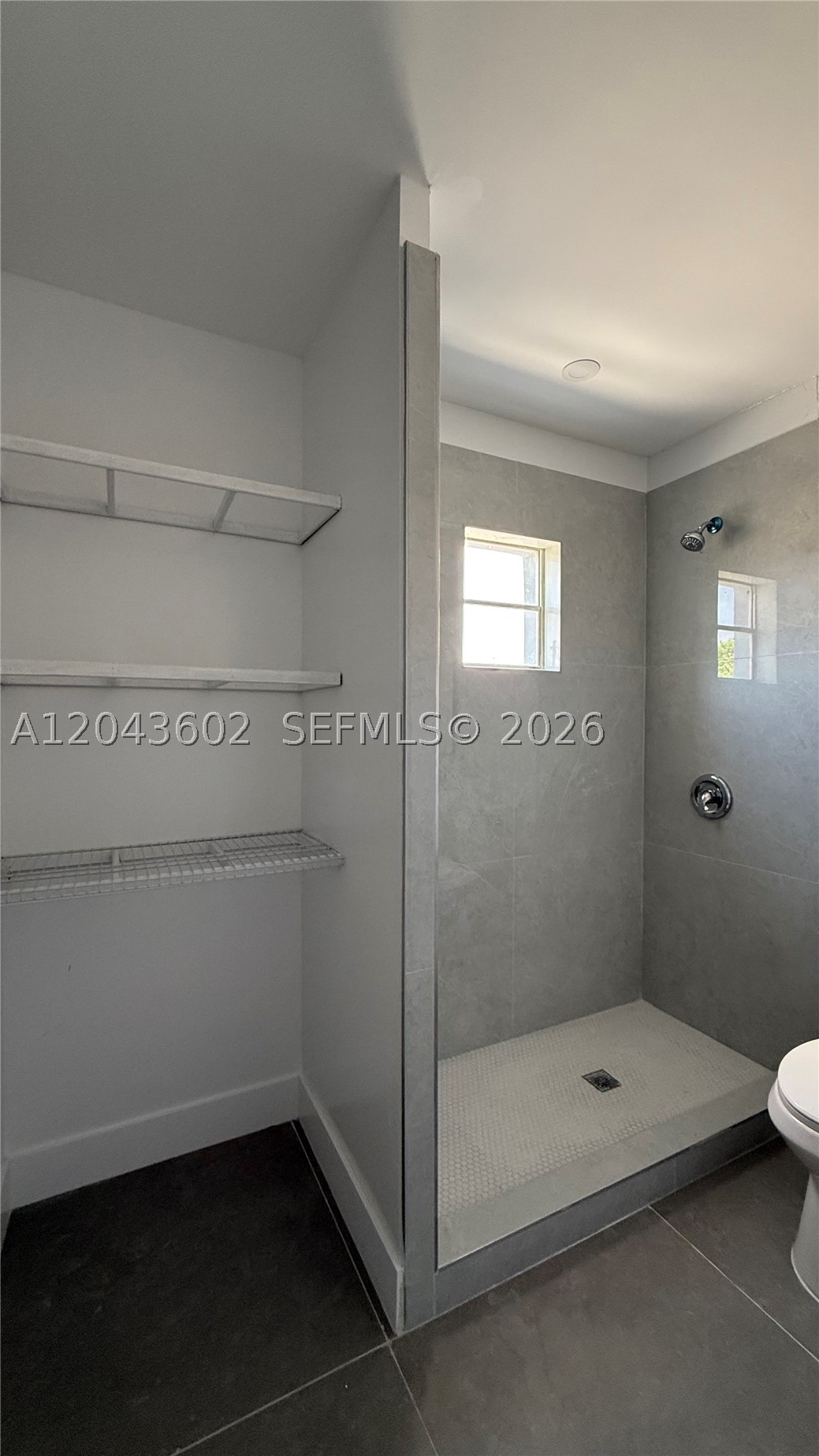 LAWRENCE ESTATE EAST ADDN - Residential Lease