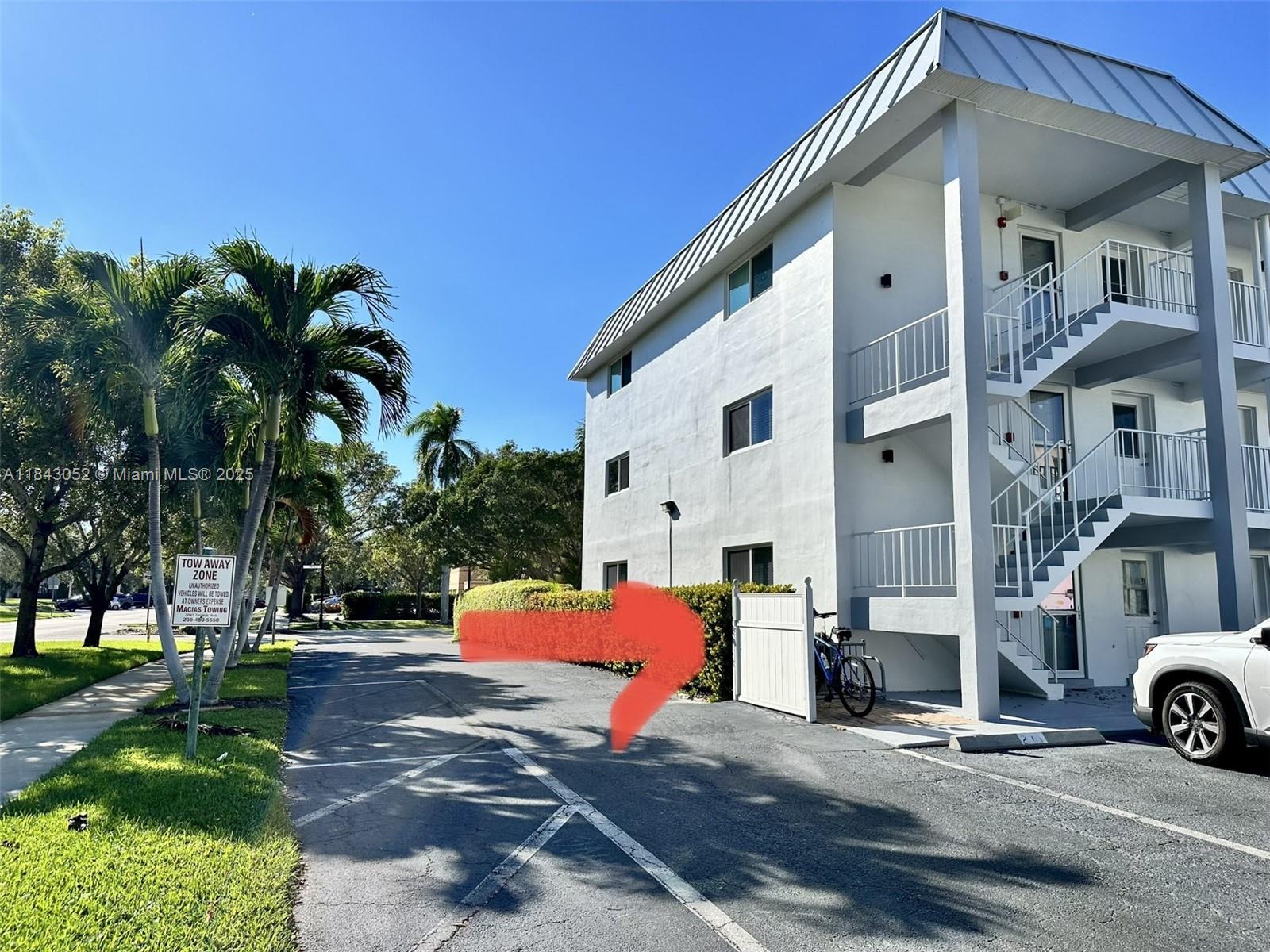 PARK TERRACE CLUB CONDOMIN - Residential