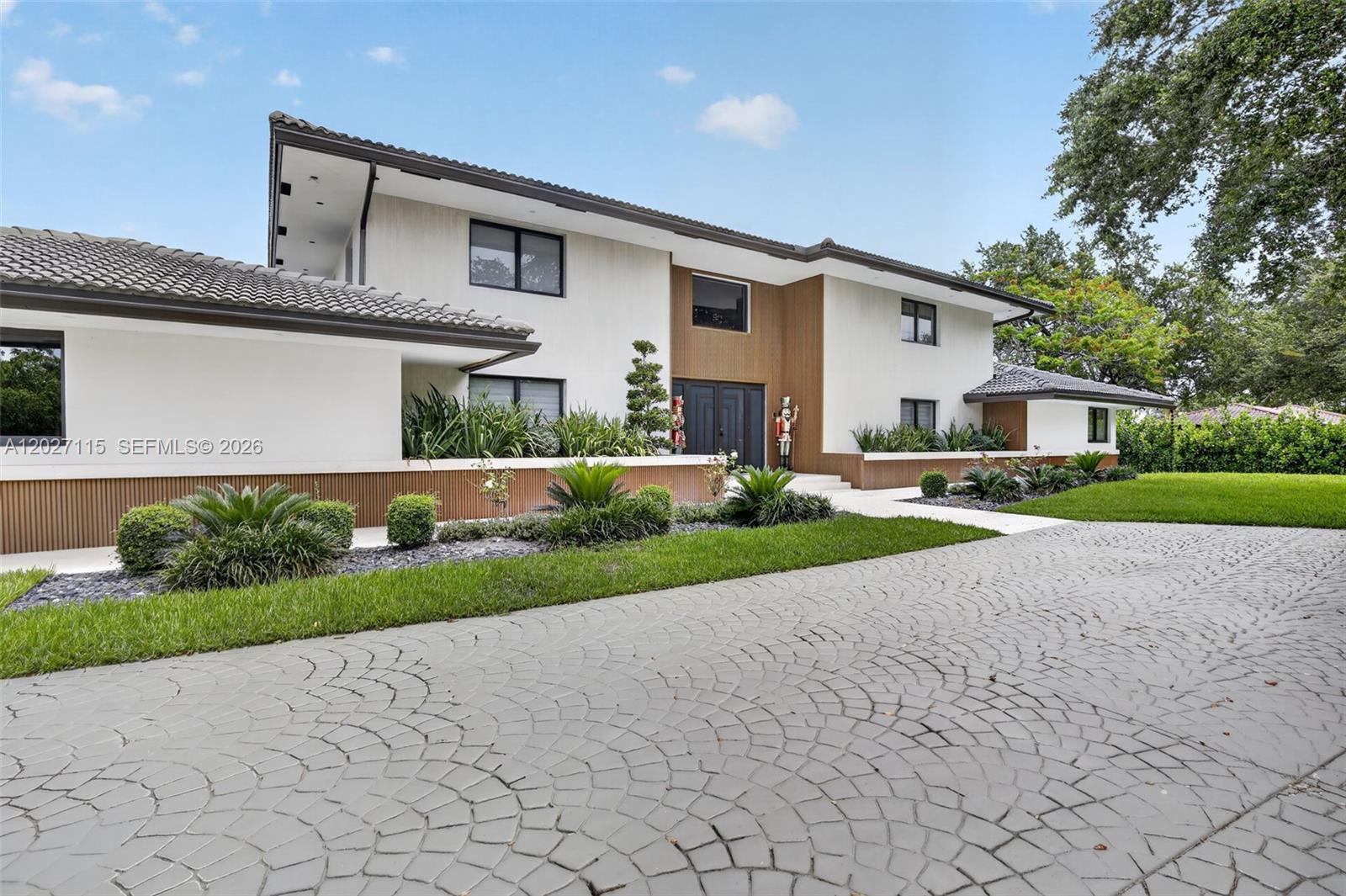PLANTATION ACRES - Residential