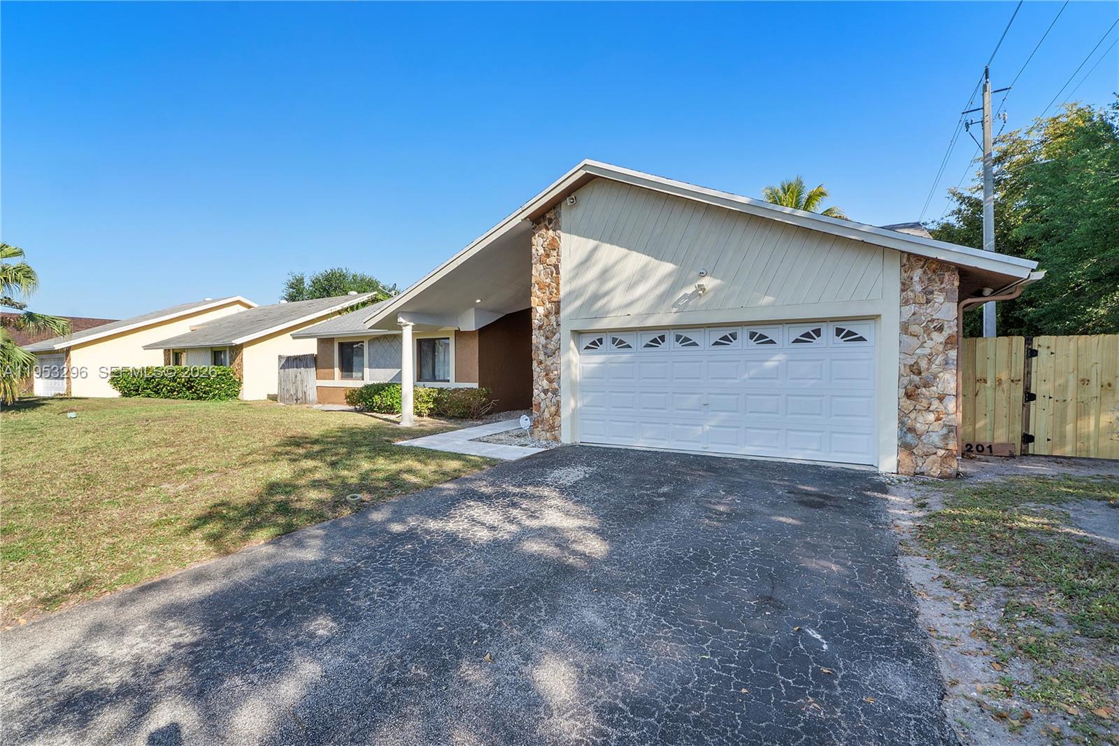 CITY OF LAUDERHILL SEC TH - Residential
