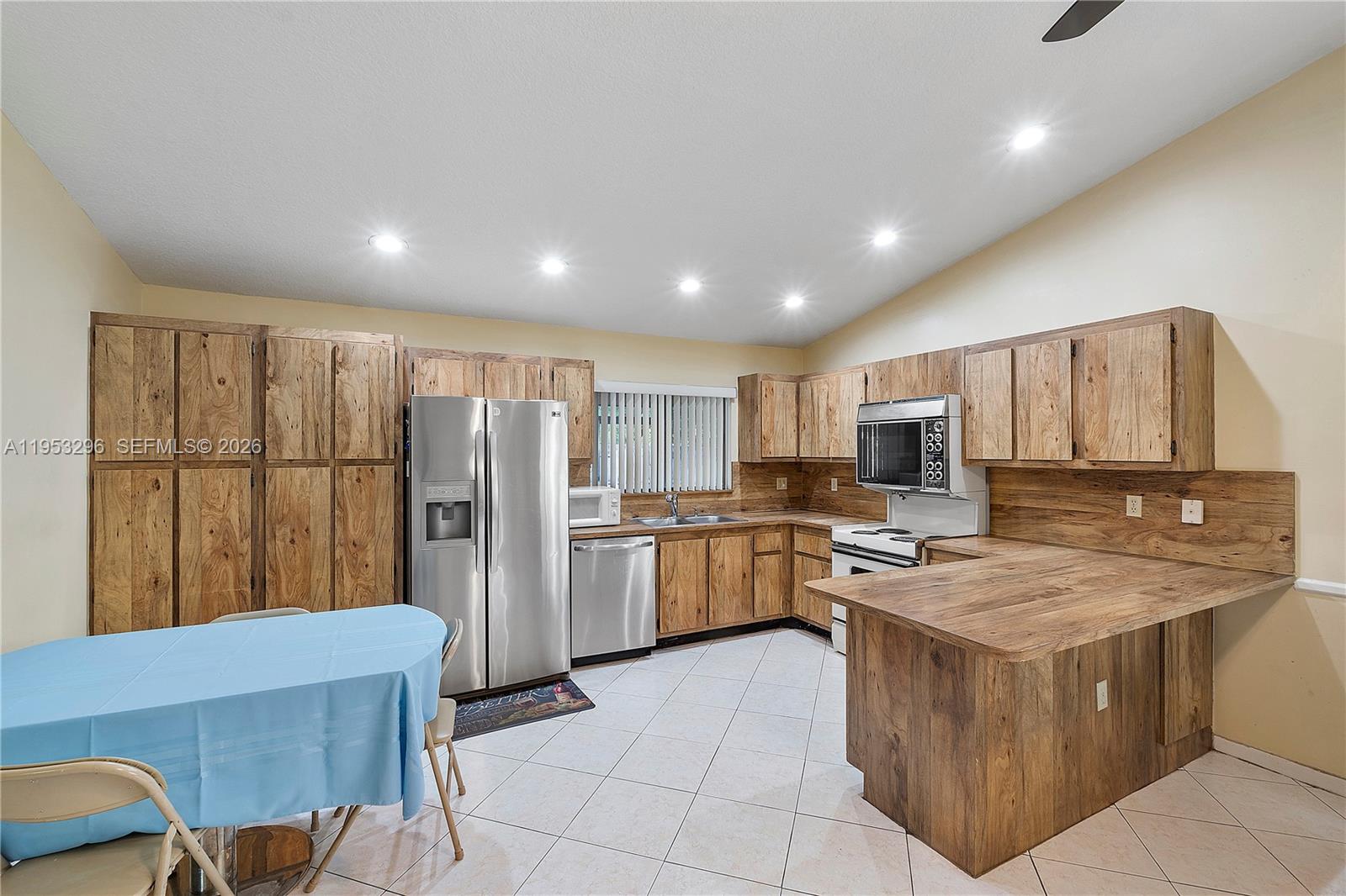 CITY OF LAUDERHILL SEC TH - Residential