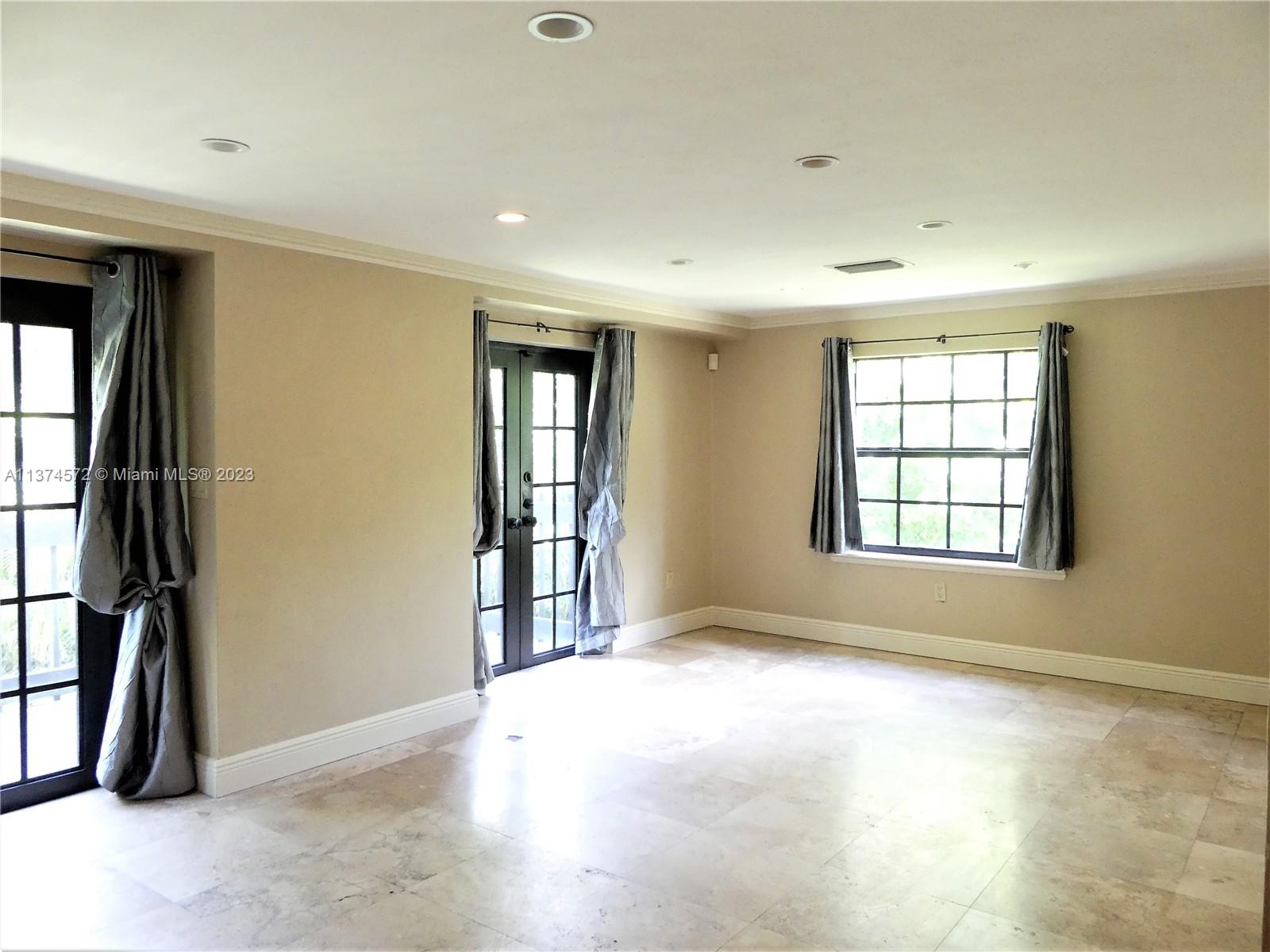 CORAL WAY HEIGHTS - Residential Lease