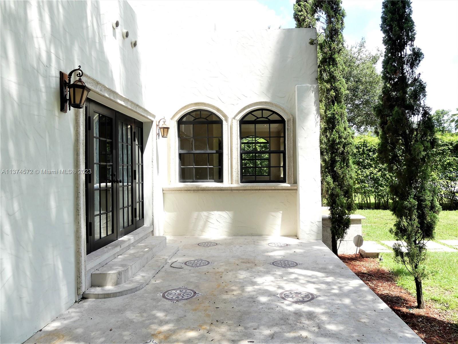 CORAL WAY HEIGHTS - Residential Lease