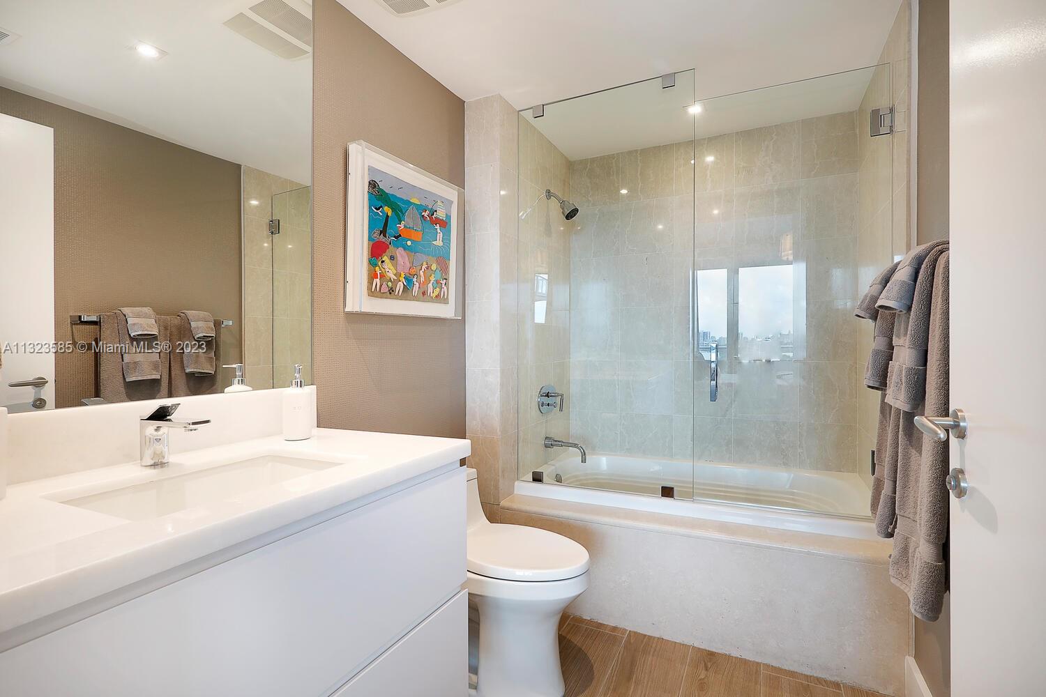 GROVENOR HOUSE CONDO - Residential