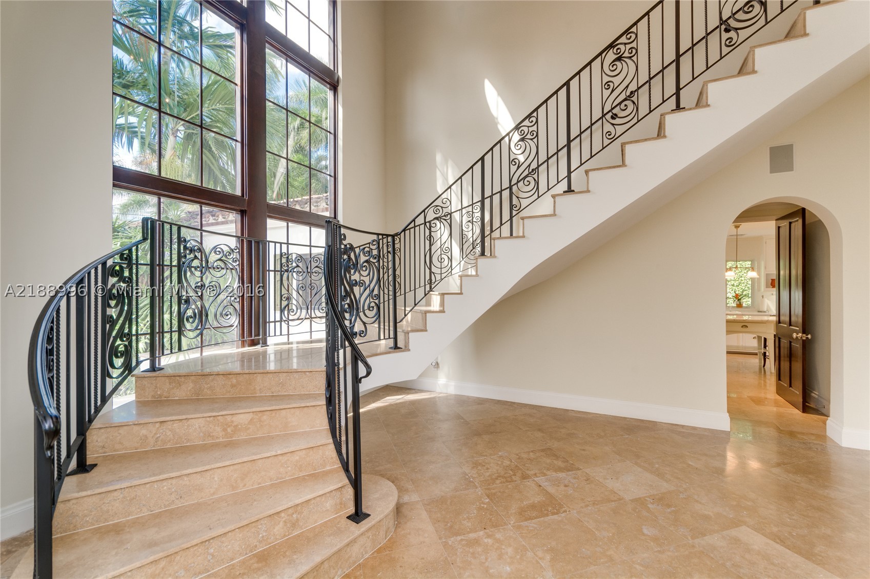 SAN MARINO ISLAND - Residential