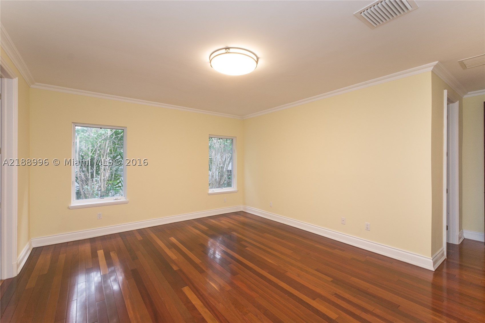 SAN MARINO ISLAND - Residential
