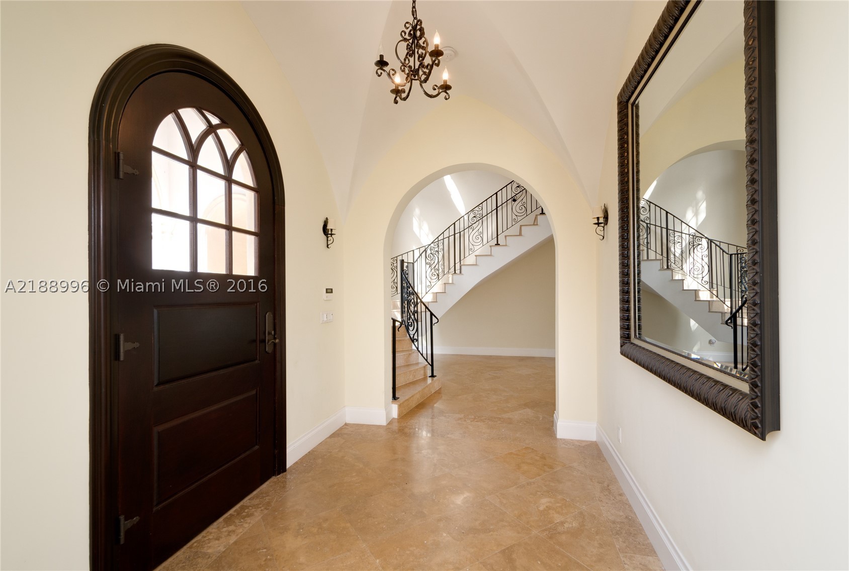 SAN MARINO ISLAND - Residential