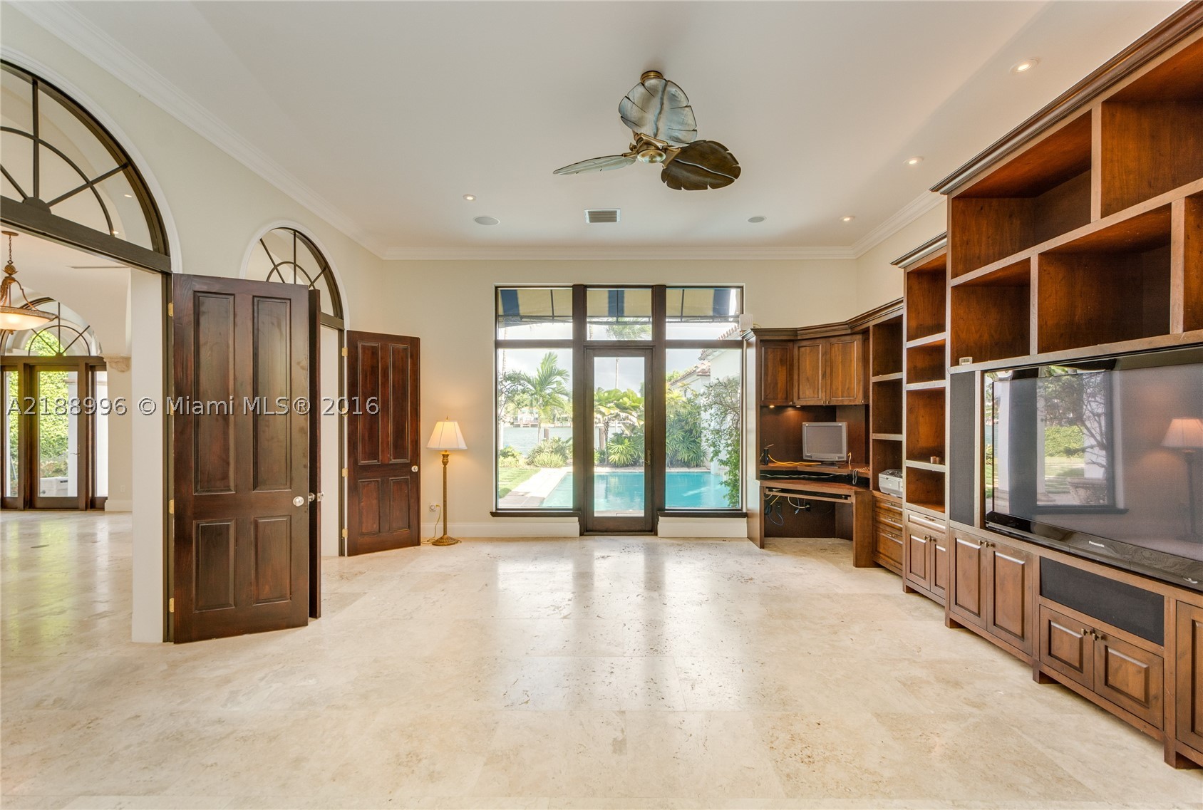 SAN MARINO ISLAND - Residential