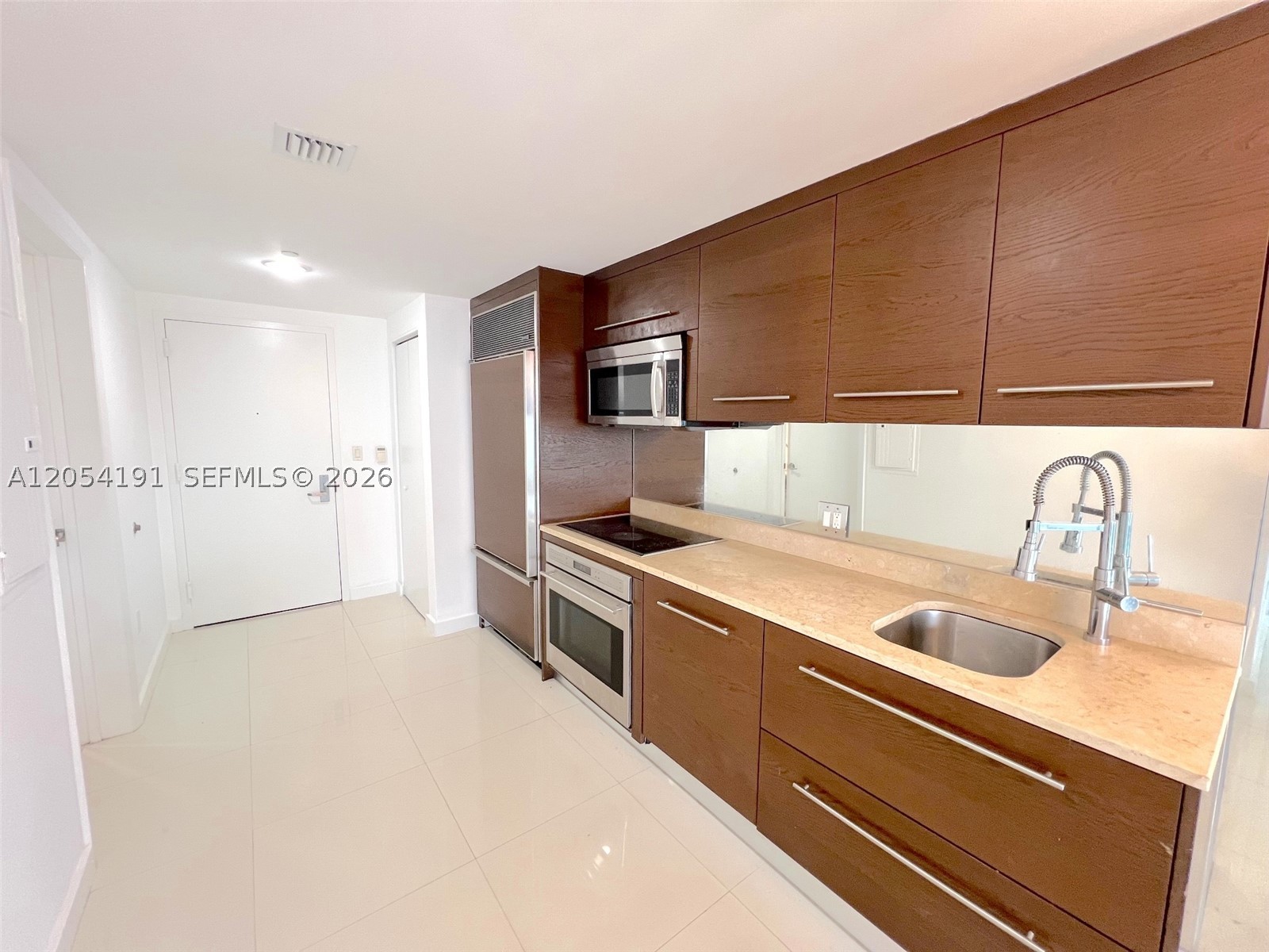 ICON BRICKELL - Residential
