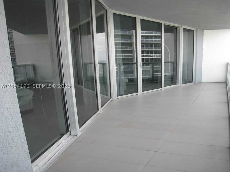 ICON BRICKELL - Residential