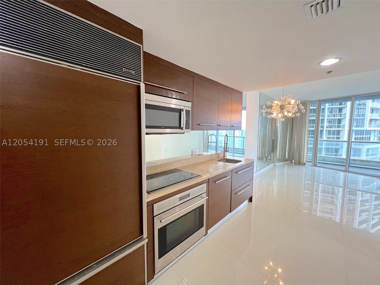 ICON BRICKELL - Residential