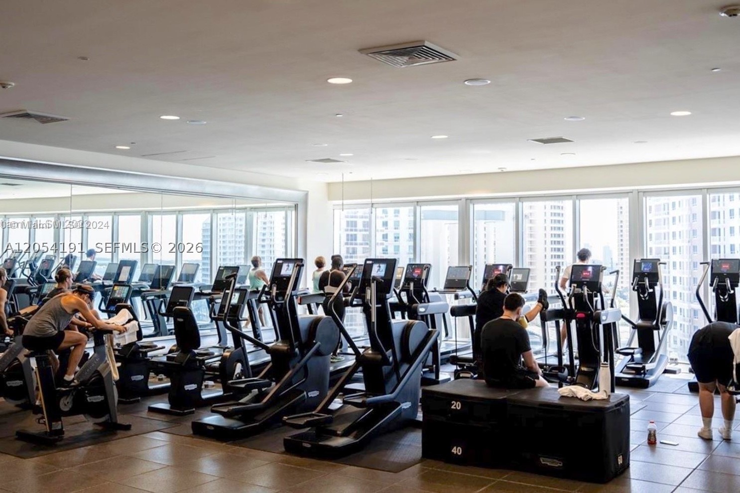 ICON BRICKELL - Residential