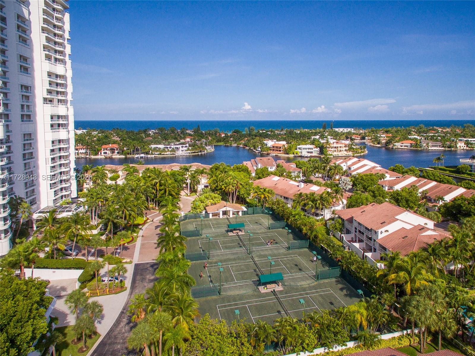 NORTH TOWER AT THE POINT - Residential