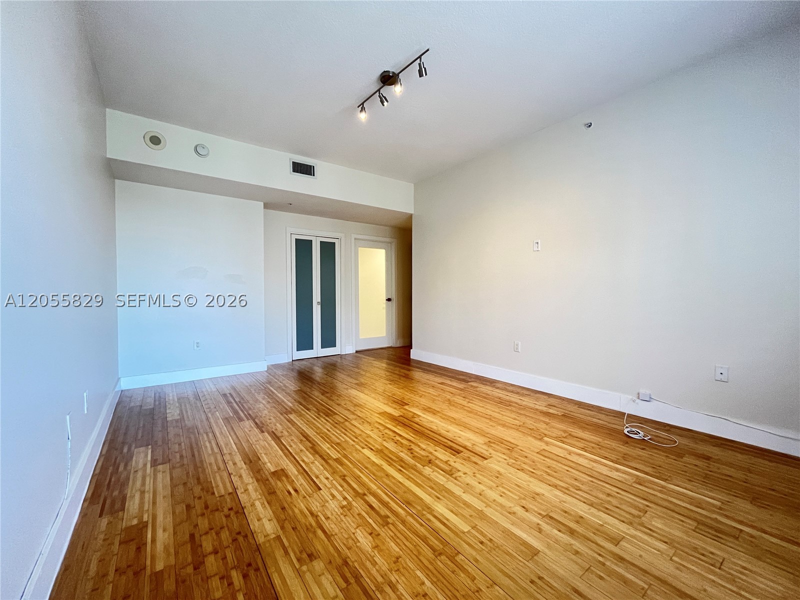 TEN ARAGON CONDO - Residential Lease