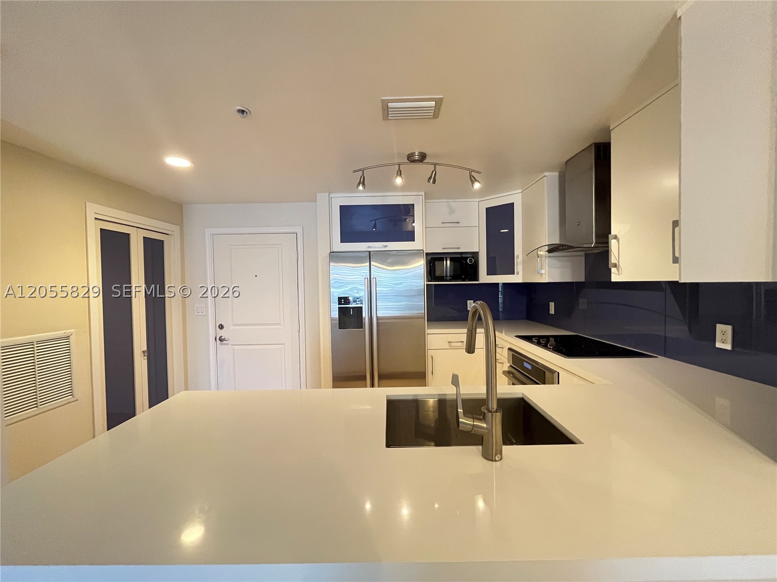 TEN ARAGON CONDO - Residential Lease