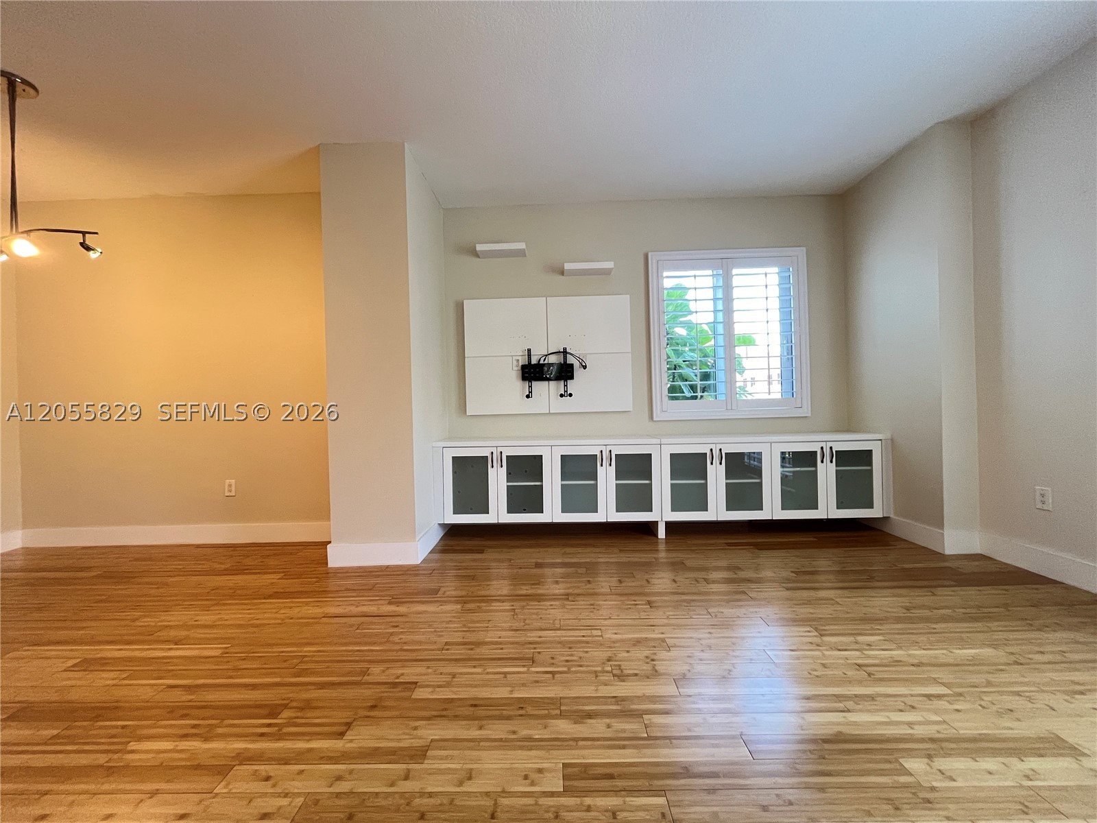 TEN ARAGON CONDO - Residential Lease