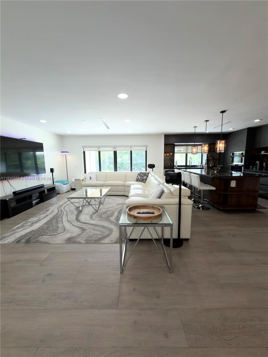 ENCHANTED LAKE SEC 4 - Residential