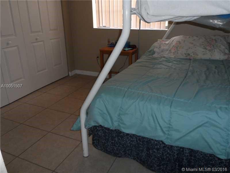 Lakeshore Condo - Residential Lease