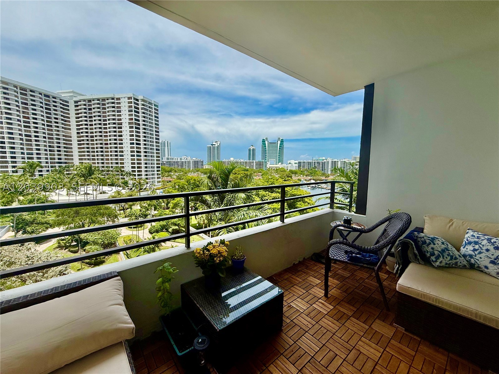 OLYMPUS CONDO PHASE - Residential