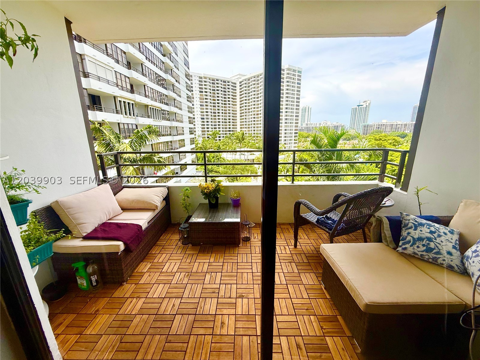 OLYMPUS CONDO PHASE - Residential