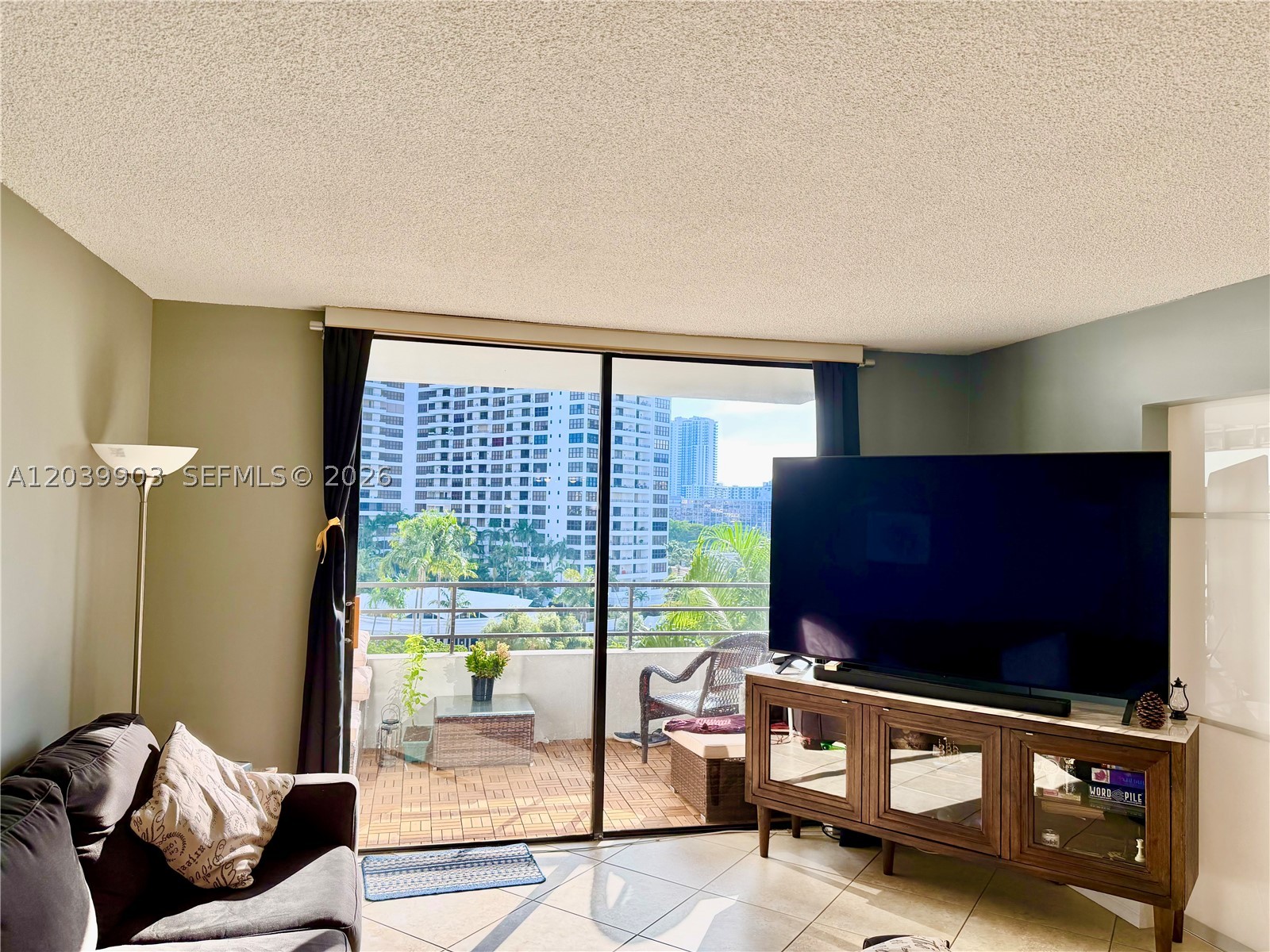 OLYMPUS CONDO PHASE - Residential