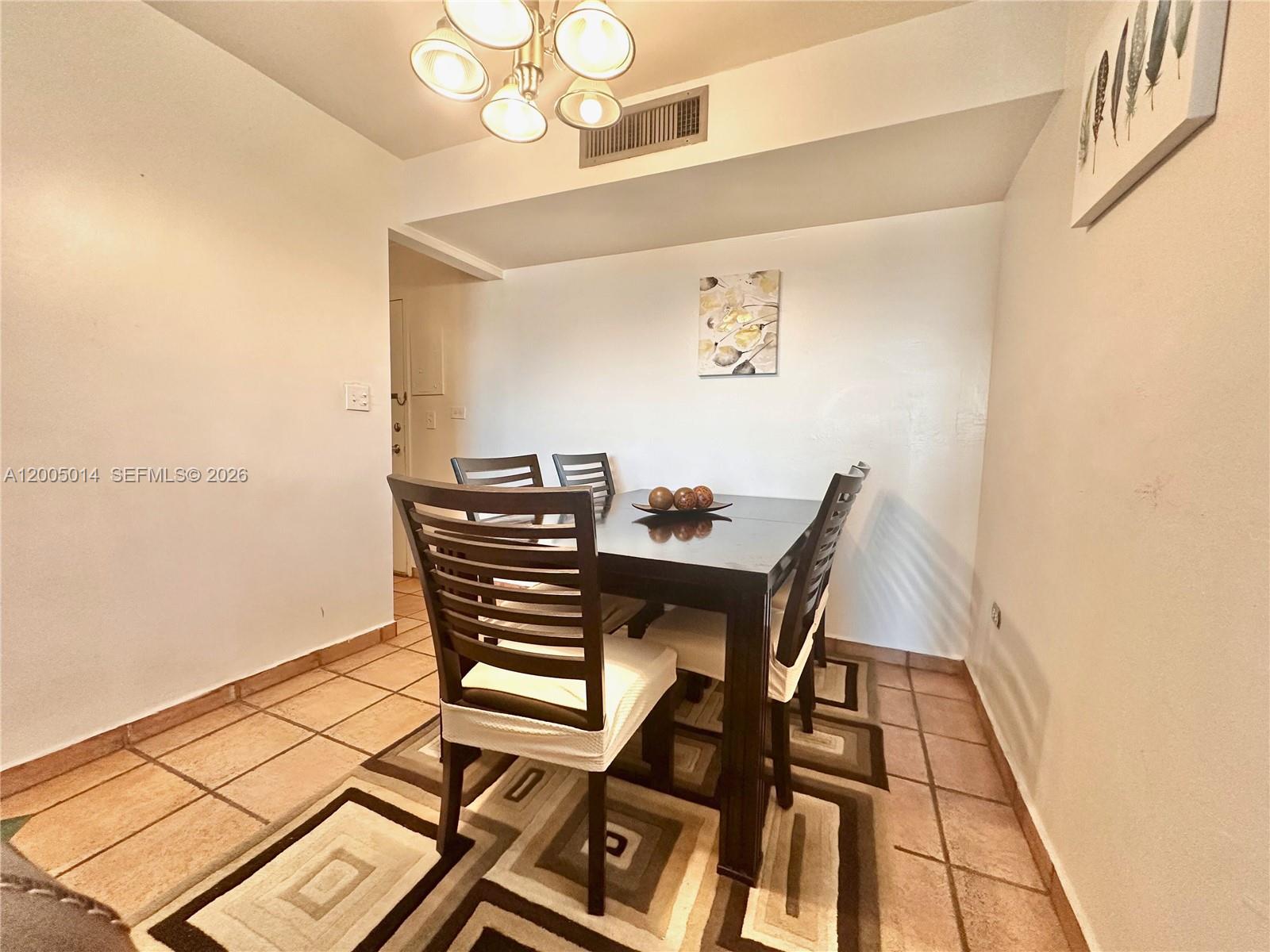 BURLEIGH HOUSE CONDO - Residential