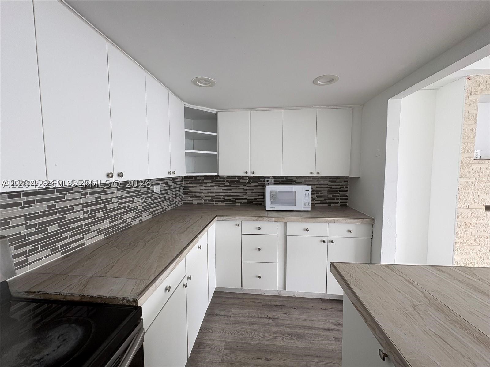 CARIBBEAN TOWERS CONDO - Residential