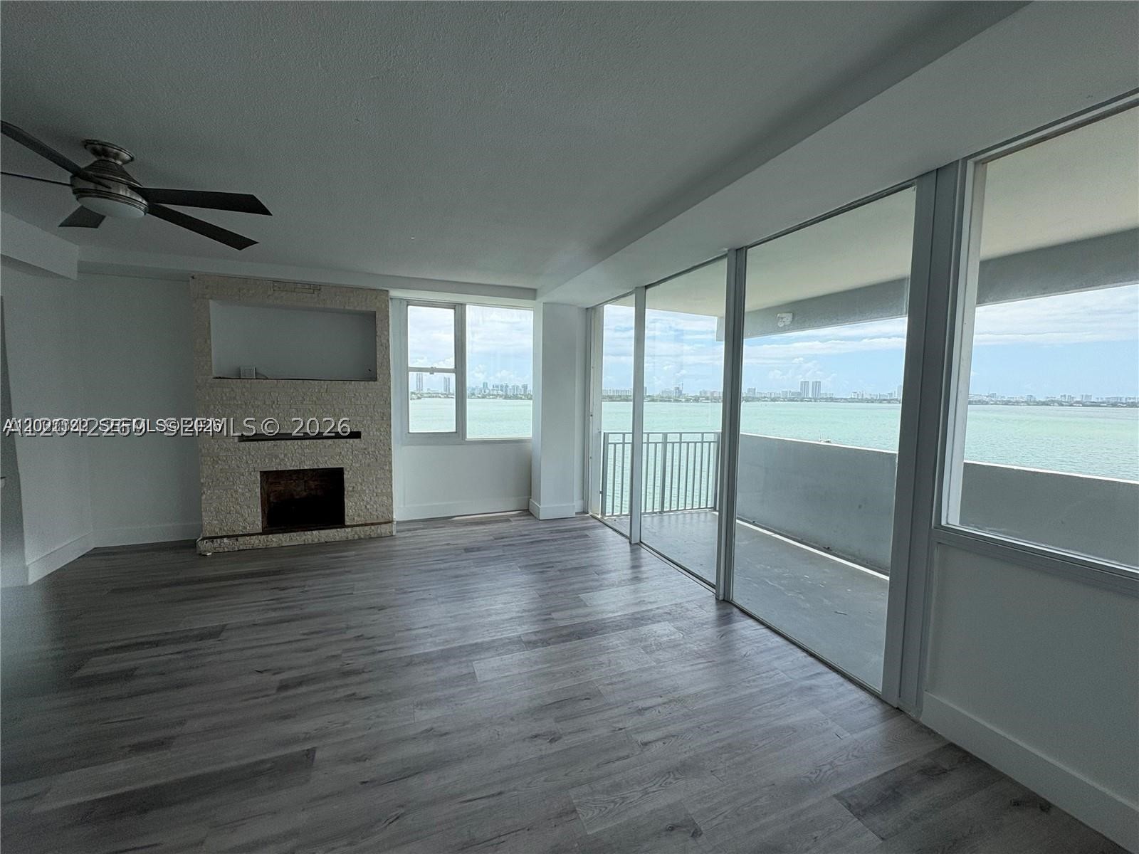 CARIBBEAN TOWERS CONDO - Residential